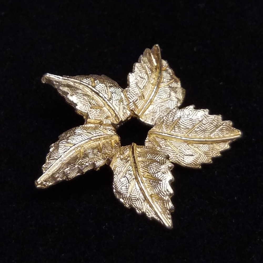 Gold Tone Leaves Brooch